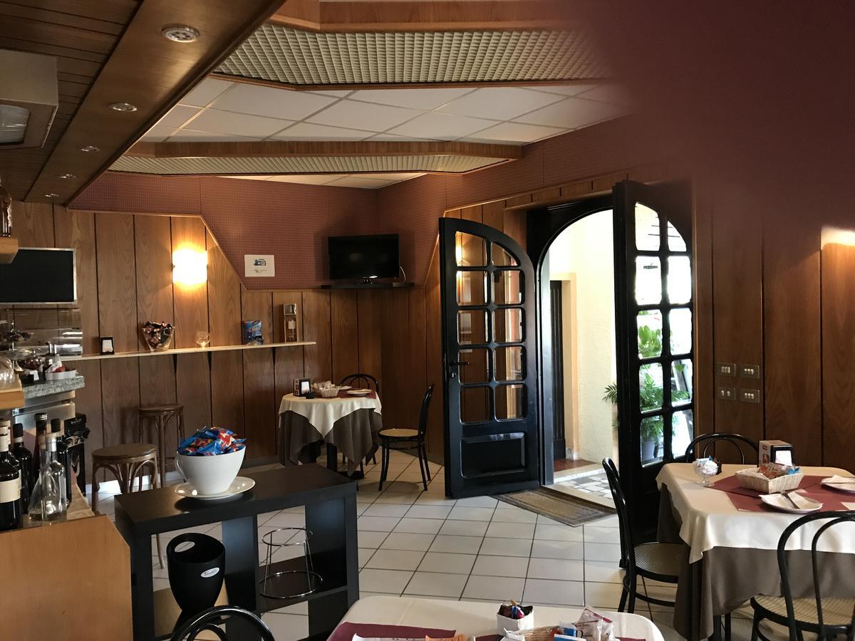 Hotel B&B Rispescia Grosseto Buitenkant foto